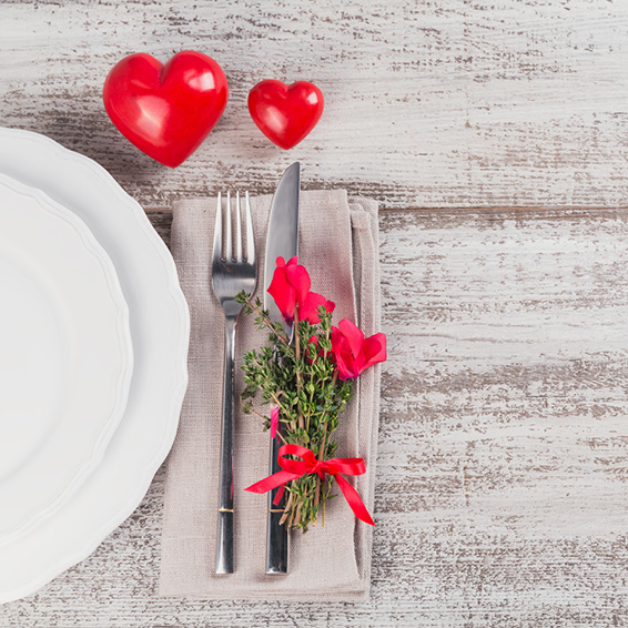 3 semplici idee per decorare la tavola di San Valentino